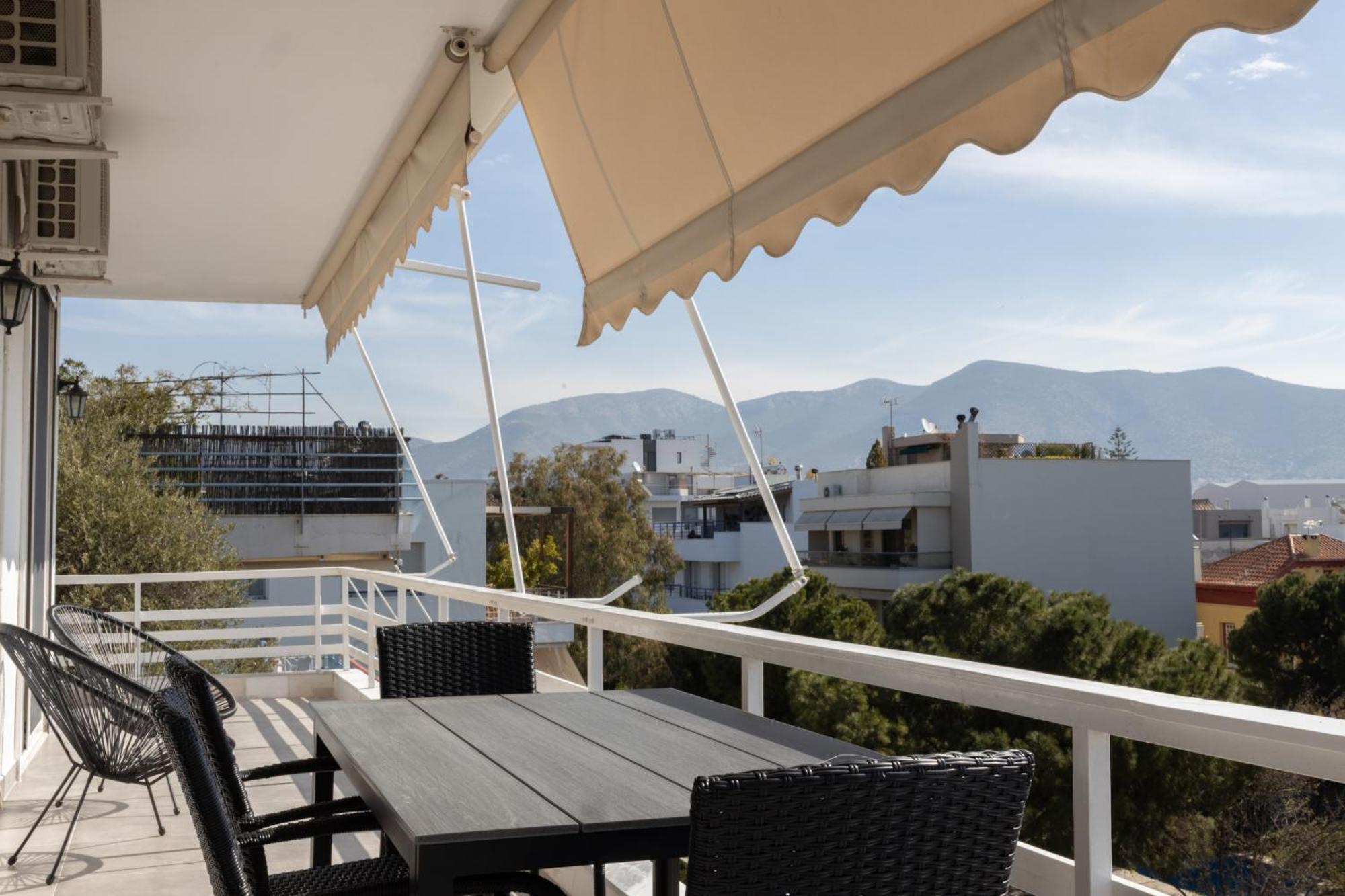 Luxurious 3-Bedroom Seaside Retreat Fully Renovated In 2025 Athènes Extérieur photo