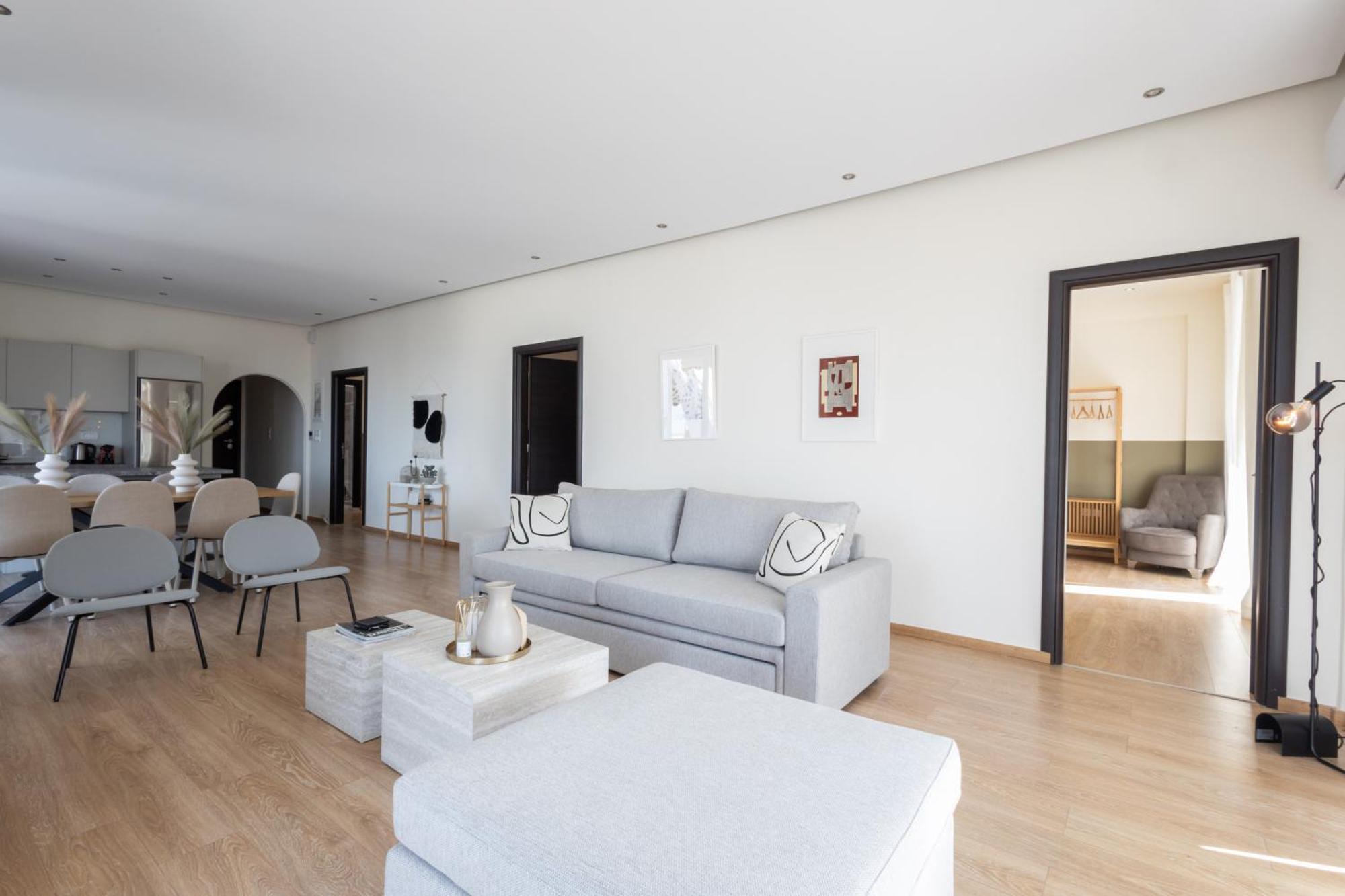 Luxurious 3-Bedroom Seaside Retreat Fully Renovated In 2025 Athènes Extérieur photo