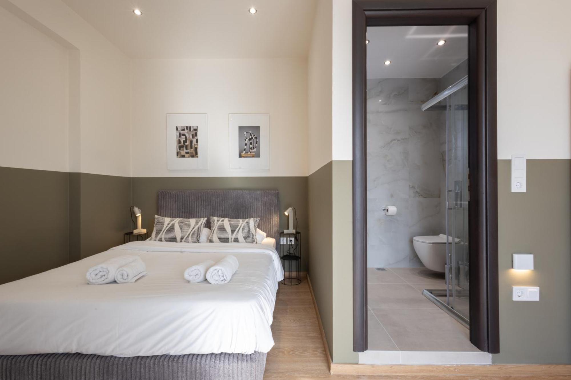 Luxurious 3-Bedroom Seaside Retreat Fully Renovated In 2025 Athènes Extérieur photo
