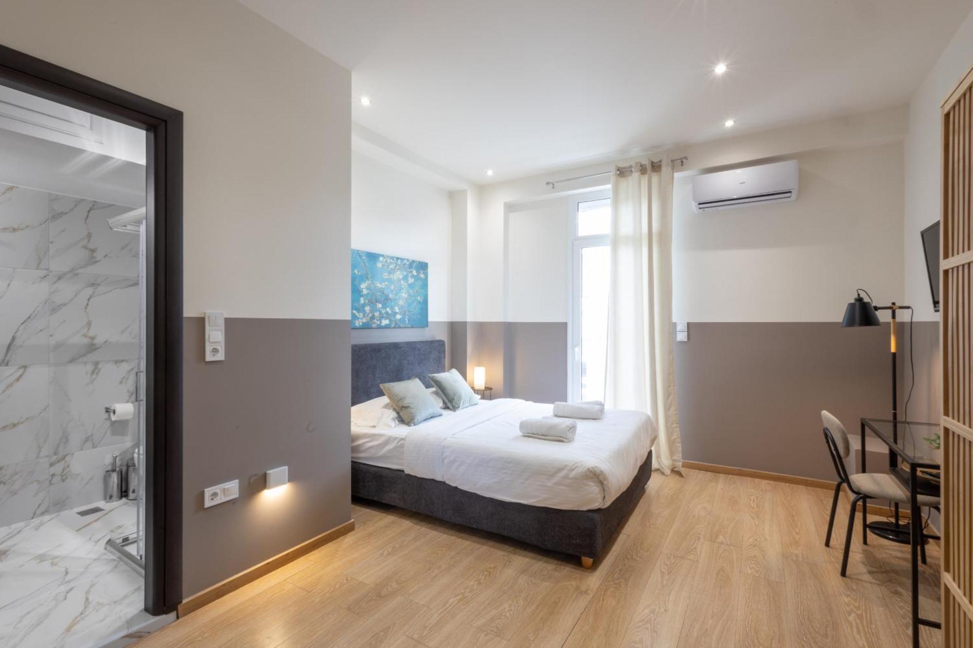 Luxurious 3-Bedroom Seaside Retreat Fully Renovated In 2025 Athènes Extérieur photo