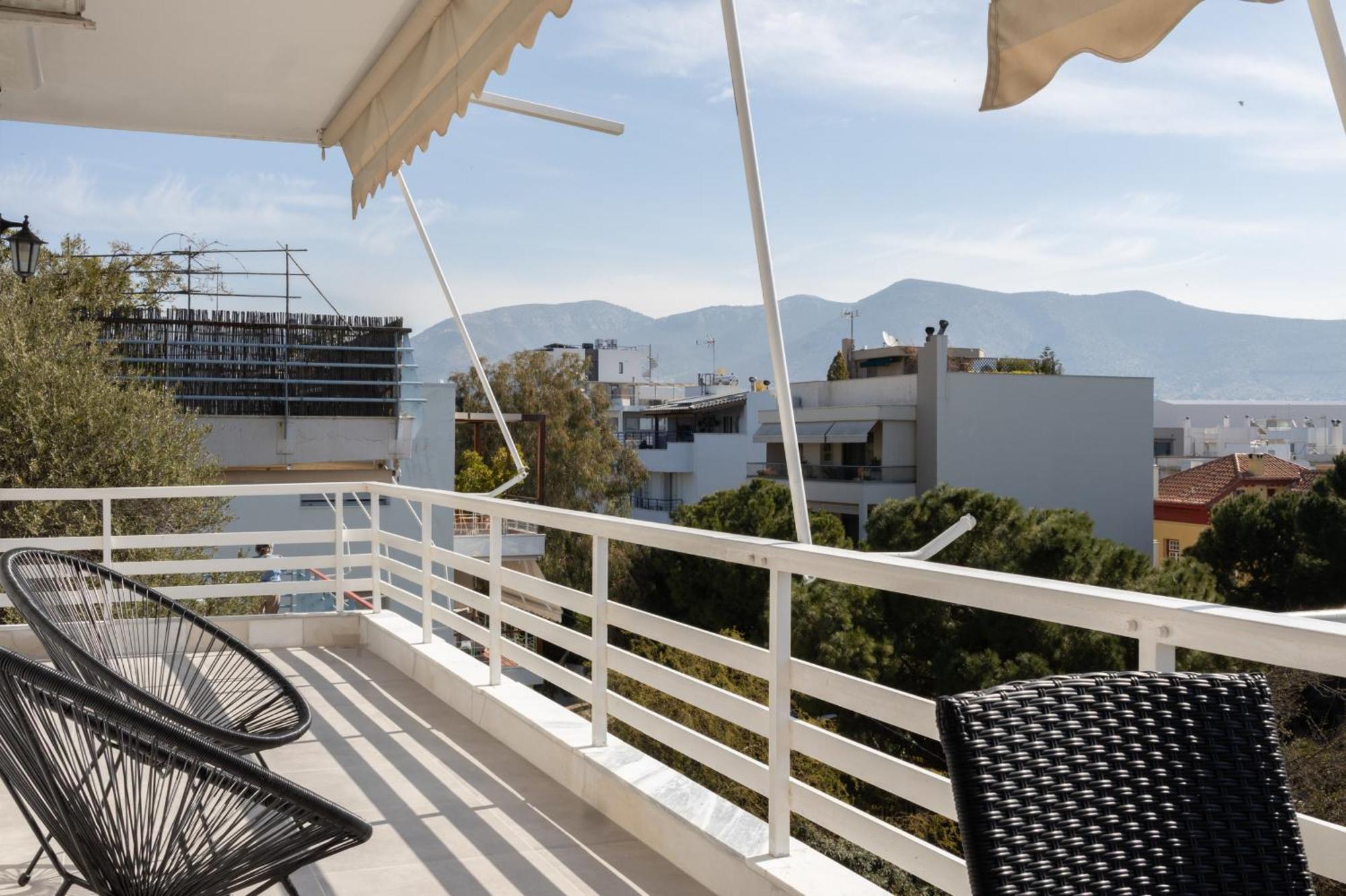 Luxurious 3-Bedroom Seaside Retreat Fully Renovated In 2025 Athènes Extérieur photo