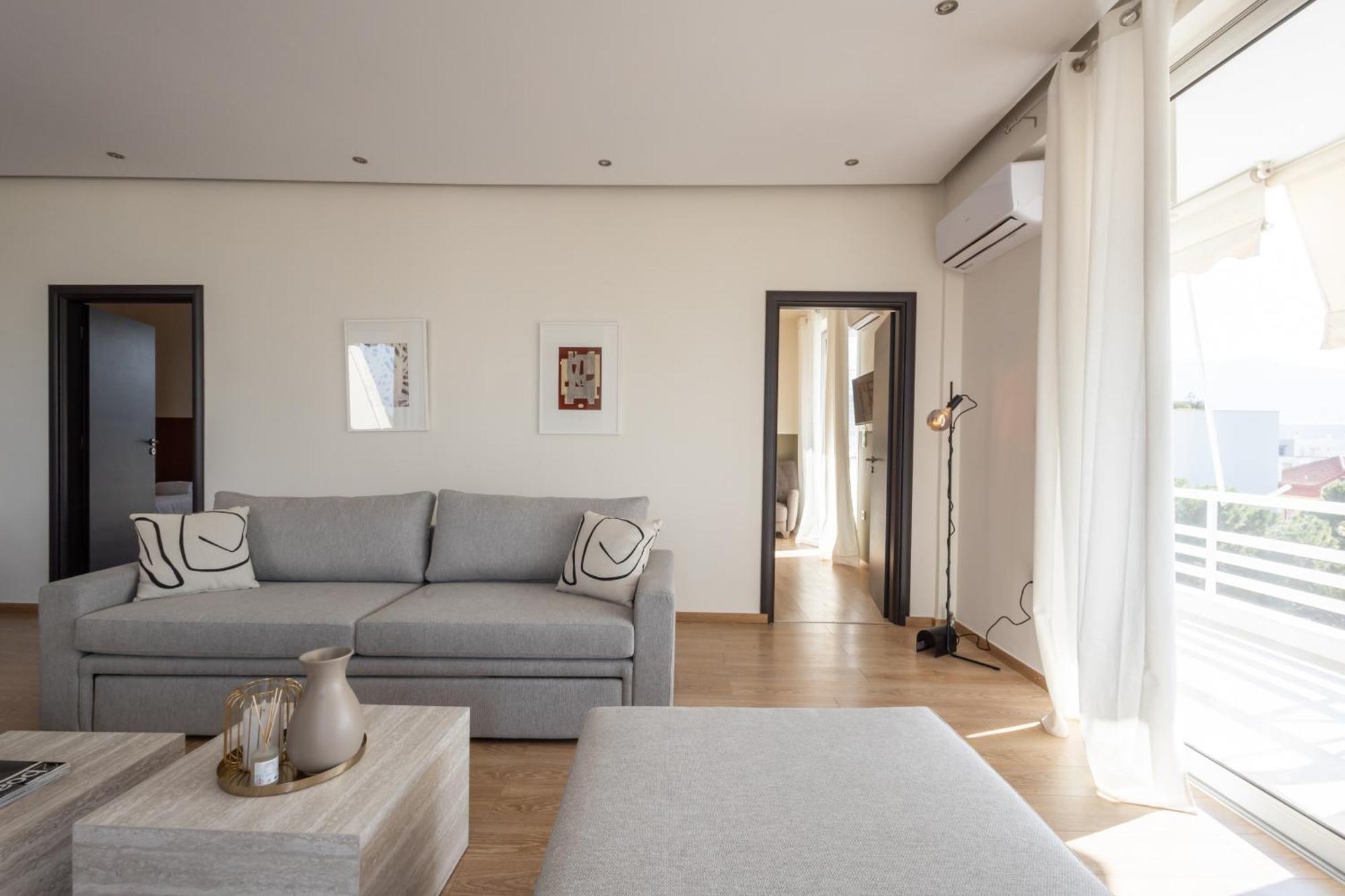 Luxurious 3-Bedroom Seaside Retreat Fully Renovated In 2025 Athènes Extérieur photo